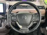 【純正革巻きステアリング】上質な革を使用することで、手にしっかり馴染みとても運転しやすいハンドルです♪