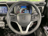 【純正革巻きステアリング】上質な革を使用することで、手にしっかり馴染みとても運転しやすいハンドルです♪