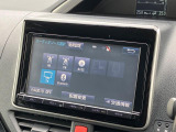 【純正ナビ】人気の純正ナビを装備。オーディオ機能も充実しており、Bluetooth接続すればお持ちのスマホやMP3プレイヤーの音楽を再生可能!毎日の運転がさらに楽しくなります!!