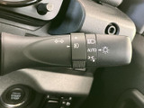 雨天時の視界を確保し、安全な運転をサポートします。操作も簡単で、悪天候時でも安心して運転できます。