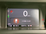 視認性の高いメーターで、運転に必要な情報をしっかり確認できます。走行距離や各種警告灯など、重要な情報が一目で把握可能です。