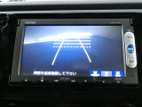 バックガイドモニターで、後方を確認しながら安心して駐車することができます。運転初心者も熟練者も必須の機能ですよ!