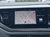 スマートフォン用アプリ[Apple CarPlay][Android Auto]対応の純正ナビ Discover Pro を装備、ラジオのほか、USB、Bluetoothハンズフリー通話にも対応。