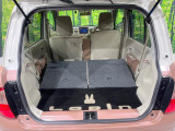 積み下ろしのしやすいデッキにはたっぷりと荷物を積み込んでいただけます。遊びから仕事まで、様々なシーンで頼れます♪
