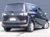 オリックス認定中古車は厳選した上質な車輌のみをお届け致します。全車にプロの職人による徹底した内外装の清掃、磨き上げ処理を施しております。