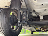 お車を安心してお乗りいただく為には、足回りの定期点検が欠かせません。サービスサポート(有償保証)では無料点検もご提供しており、安心のカーライフをお過ごしいただけるサポート体制が整っています。
