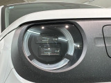 LEDヘッドライトは、点灯の瞬間から最大光量を発揮し、突然暗くなるトンネルなどでの安定感を高めます。