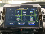 多彩なソースに対応し、車内を最高のエンターテイメント空間に。お好みの音楽や映像で、快適なドライブをお楽しみいただけます。