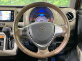 【純正革巻きステアリング】上質な革を使用することで、手にしっかり馴染みとても運転しやすいハンドルです♪