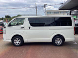 カープレシャスではご納車後もお客様に安心しておクルマにお乗り頂くため、【2か月又は2,000km】の保証をお付けしております!当社は保証金額をお支払い総額に含ませていただいております!