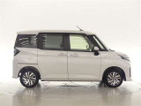 両側パワースライドドア付きだから、狭い駐車スペースなどでの 乗り降りラクラク!小さなお子さまのいるご家庭には嬉しい装備。