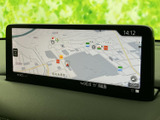 目的地までスムーズに案内し、オーディオ機能と連携することで、ドライブをより一層楽しめます。快適なドライブをサポートします。