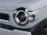 【ヘッドライト】省電力で長寿命の明るく運転しやすいLEDヘッドランプです。明るく照らすので暗い夜道からお客様を守ってくれます。お近くのスズキ自販島根までお越しください。