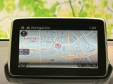 分かりやすい地図表示で、目的地までスムーズに。渋滞情報もリアルタイムで確認でき、最適なルートを提案してくれます。