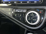 オートエアコンで快適な室内です。