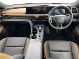 クラウンクロスオーバー 2.4 RS アドバンスト E-Four advanced 4WD 本革シート