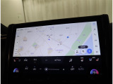 純正ナビを装備。タッチパネル式で使いやすく、お出かけもラクラクです。