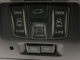 【パワーバックドア】スマートキーや運転席のボタンを押すだけでリアゲートが自動で開閉します!荷物を持っている時や、高い位置にあるバックドアを閉める際に便利な機能です♪