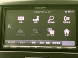 様々な機能が直感的に操作できます。お好みの音楽やラジオを楽しみながらドライブを満喫しましょう。