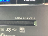 後退時の安全性を高めるバックモニター。死角をカバーし、狭い場所でもスムーズな駐車をサポートします。運転の負担を軽減します。