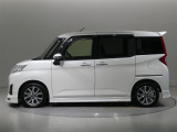 両側パワースライドドア付きだから、狭い駐車スペースなどでの 乗り降りラクラク!小さなお子さまのいるご家庭には嬉しい装備。