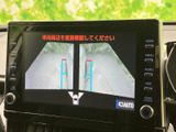 バックモニターで後方を確認しながら、安全に駐車できます。狭い駐車場でも、スムーズに駐車できるので便利です。