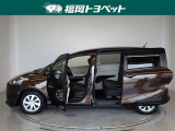 両側パワースライドドア付きだから、狭い駐車スペースなどでの 乗り降りラクラク!小さなお子さまのいるご家庭には嬉しい装備。