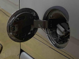 お車の状態をしっかりとお伝えするために1台の車両に付き40枚以上の画像を用意しております。外装はもちろん、室内の装備やお車の特徴などごらんください。
