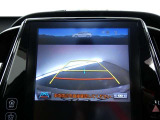 バックガイドモニターで、後方を確認しながら安心して駐車することができます。運転初心者も熟練者も必須の機能ですよ!