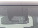 サポカーは、高齢運転者を含めたすべてのドライバーによる交通事故の発生防止・被害軽減対策の一環として、国が推奨する新しい自動車安全コンセプトです。詳しくは販売店スタッフまでおたずねください。