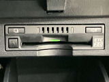 高速道路で便利な【ETC2.0】を装備しています。光ビーコン搭載で渋滞情報などナビゲーションと連動することで機能も充実いたします。他、観光施設に立ち寄るための高速料金割引サービス等もございます。