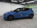 「中古車ハイブリッド保証」付き。ハイブリッド機構を無償で保証します。保証期間は、初度登録年月から10年目まで、またはロングラン保証が終わってから3年間。ただし累計走行距離が20万km以内です。