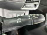 【オートライト(AUTO)】外の明るさをシステムが感知して、自動でヘッドライトが点灯します!ヘッドライトをつけ忘れを防ぐ便利機能です。