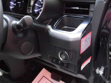 【こだわりの品質】新車にも負けないくらい満足していただけるお車を提供するということが弊社のこだわりでありモットーです。たかが中古車ではなく、されど中古車を実感していただきたいです。