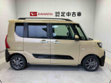車両右側面からの写真になります。車をご覧になりたい時はお気軽に最寄りの店舗へご相談下さい。