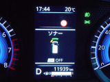 前後にソナーを装備。障害物に近づくと、音と画面でお知らせします。