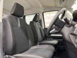 見通しのよいすっきりとした視界で、誰でも運転しやすいです。運転のしやすさは疲れにくさにも繋がりますよ♪