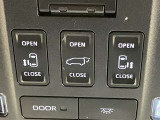 運転席天井部のサテライトスイッチです。