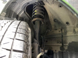お車を安心してお乗りいただく為には、足回りの定期点検が欠かせません。サービスサポート(有償保証)では無料点検もご提供しており、安心のカーライフをお過ごしいただけるサポート体制が整っています。