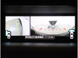 フロントカメラを装備しており、車両前方の状況を映し出してくれます!!