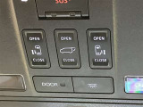 運転席天井部のサテライトスイッチです。