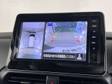 アラウンドビューモニターで車を上空から見下ろしているような映像を映し出します。周囲の状況がひと目でわかります!