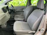 運転しやすい視界設計で、運転初心者の方でも安心です。快適な運転環境をサポートします。