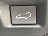 【パワーバックドア】スマートキーや運転席のボタンを押すだけでリアゲートが自動で開閉します!荷物を持っている時や、高い位置にあるバックドアを閉める際に便利な機能です♪