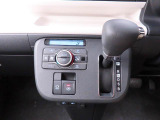 愛知ダイハツではお車をご購入頂いた後が本当のお付き合いのスタートだと思っています。 ですので定期点検や車検もお得なパックをご用意してお客様に頼りにされるダイハツディーラーを目指しています☆
