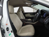 長時間の運転でも疲れにくいシートです。