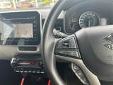 【 ステアリングスイッチ 】手元のスイッチでナビ操作が可能で、非常に便利な機能です!取り付けのナビによってはオプション設定となっております!詳しくはスタッフまで♪