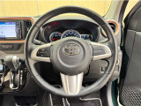 ステアリングスイッチ搭載!手を離さずに手元のスイッチでさまざまな操作が可能。運転中、視線をそらさなくても操作ができて安全です!