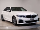 BMWのダイナミック且つエモーショナルなスタイルを印象付けるキャラクターライン(プレスライン)眺めているだけで溜め息の出る美しさです☆