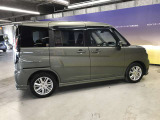 エンジンルーム、室内、クリーニング済みです。厳選したお車を屋内展示場にて展示中☆車両品質には自信がございます!ぜひ一度ご来店ください!!